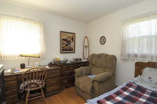 1241 Howard Ave, Des Plaines, IL 60018 photo 11
