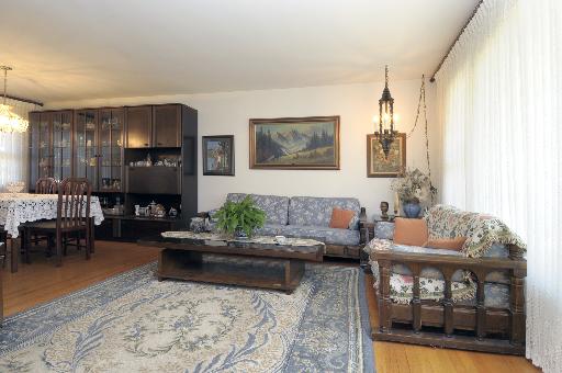 1241 Howard Ave, Des Plaines, IL 60018 photo 3