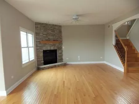 424 E Frontier Dr, Minooka, IL 60447 photo 2