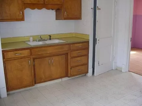 2006 Pulaski St, Peru, IL 61354 photo 9