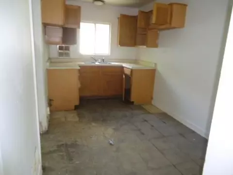 17400 Poe Ave, Hazel Crest, IL 60429 photo 3
