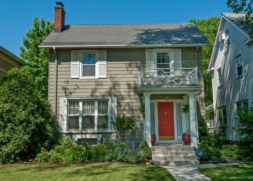 2204 Forestview Rd, Evanston, IL 60201 photo 1