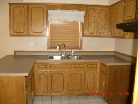 7846 Laporte Ave, Burbank, IL 60459 photo 5