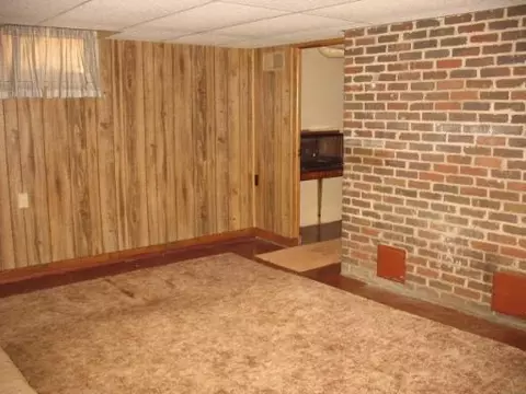 1810 Pike St, Peru, IL 61354 photo 11