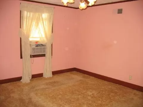 1810 Pike St, Peru, IL 61354 photo 6