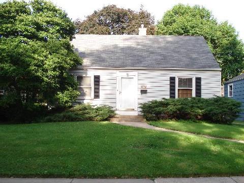 534 N Eagle St, Naperville, IL 60563 photo 1