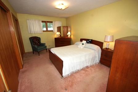 924 N Mclean Blvd, Elgin, IL 60123 photo 9