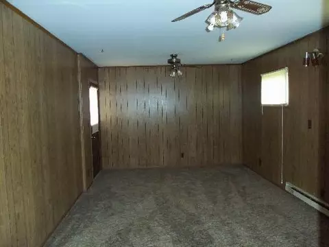 735 E North St, Morris, IL 60450 photo 14