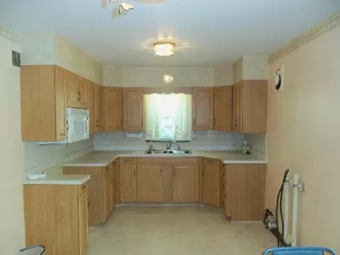 735 E North St, Morris, IL 60450 photo 4