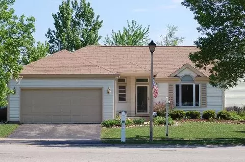750 Cimarron Dr, Cary, IL 60013 photo 1