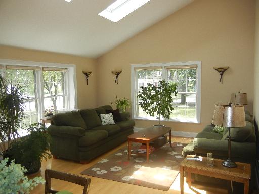 148 Travers Ave, Wheaton, IL 60187 photo 3
