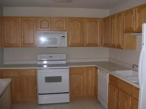 907 31st St, Peru, IL 61354 photo 6