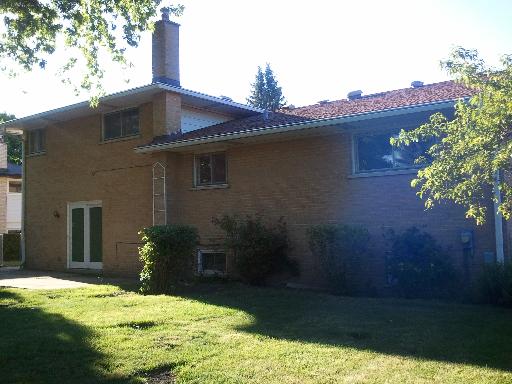 1803 Aztec Ln, Mount Prospect, IL 60056 photo 2
