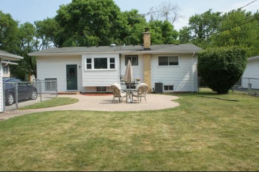 609 Elderberry Ln, Mount Prospect, IL 60056 photo 9