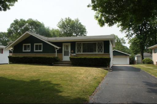 609 Elderberry Ln, Mount Prospect, IL 60056 photo 1
