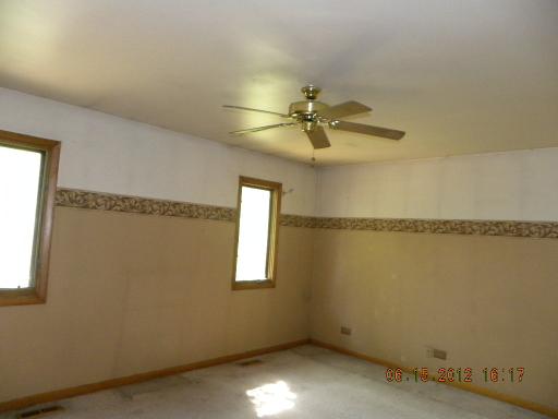 2033 Monday Dr, Elgin, IL 60123 photo 7