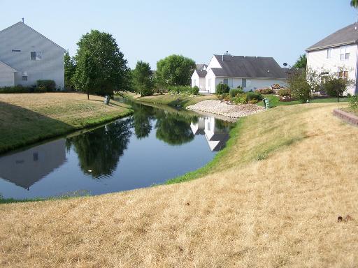 2013 Olde Mill Ln, Mchenry, IL 60050 photo 2