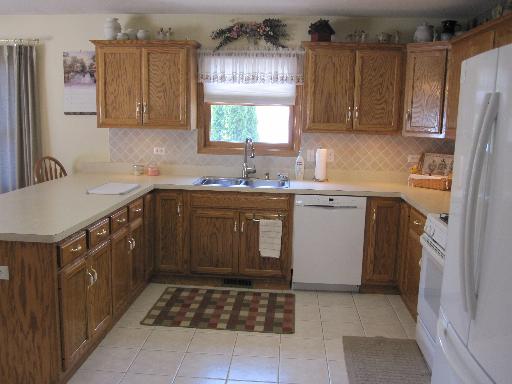 1338 E Cap Cir, Bourbonnais, IL 60914 photo 4