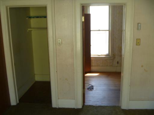 482 North Ave, Elgin, IL 60120 photo 5