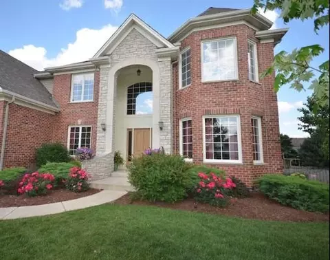 26413 Silverleaf Dr, Plainfield, IL 60585 photo 2