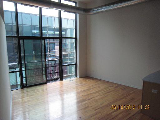 1645 W Ogden Ave #633, Chicago, IL 60612 photo 4