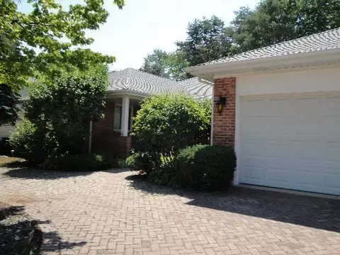 2724 Maynard Ct, Glenview, IL 60025 photo 1