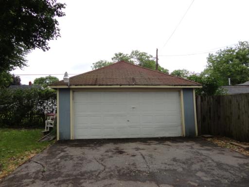 678 Congdon Ave, Elgin, IL 60120 photo 13