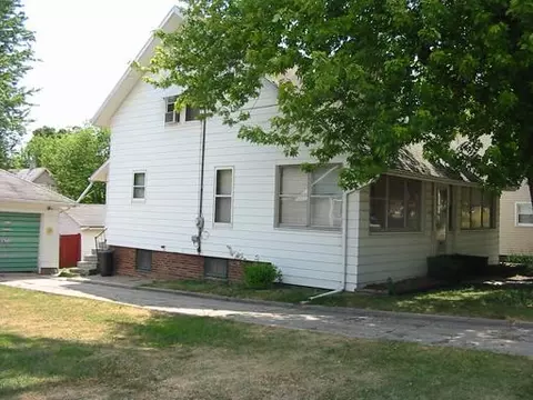 1926 First St, Peru, IL 61354 photo 1