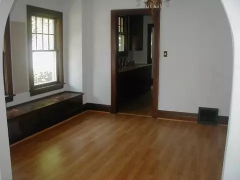 1216 Plain St, Peru, IL 61354 photo 6