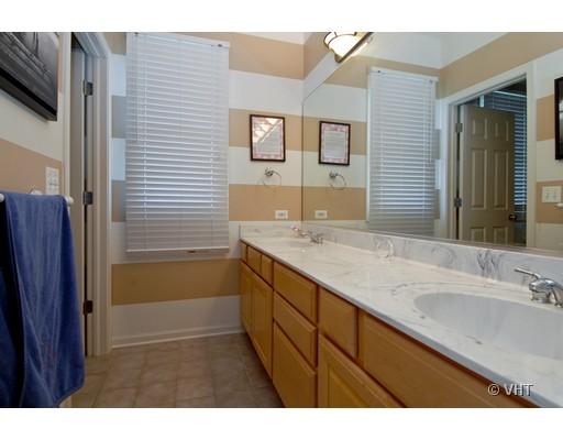 2276 Red Maple Ln, Aurora, IL 60502 photo 14