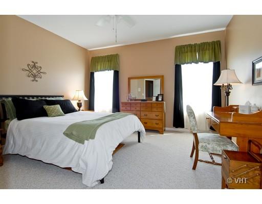 2276 Red Maple Ln, Aurora, IL 60502 photo 11