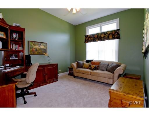 2276 Red Maple Ln, Aurora, IL 60502 photo 7
