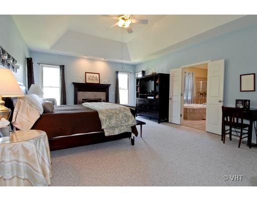 2276 Red Maple Ln, Aurora, IL 60502 photo 9
