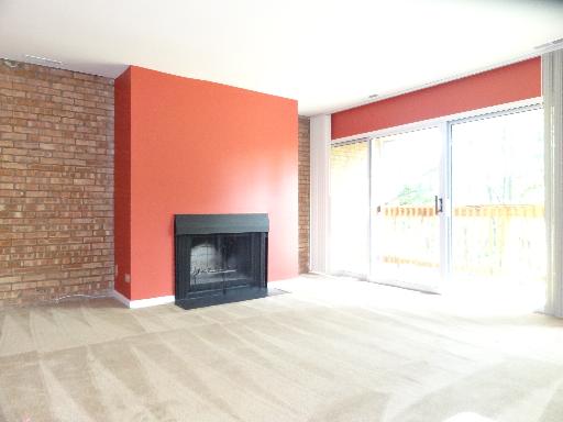 5880 Forest View Rd #e, Lisle, IL 60532 photo 1