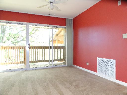 5880 Forest View Rd #e, Lisle, IL 60532 photo 2