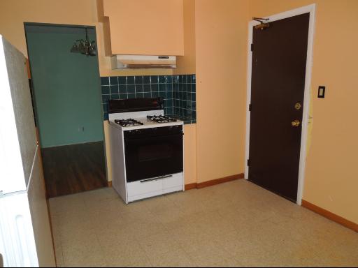 9205 Bumble Bee Dr #2D, Des Plaines, IL 60016 photo 8