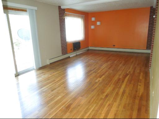 9205 Bumble Bee Dr #2D, Des Plaines, IL 60016 photo 4