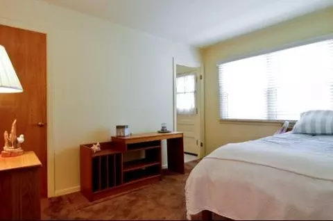 1209 Wayne Dr, Des Plaines, IL 60018 photo 9