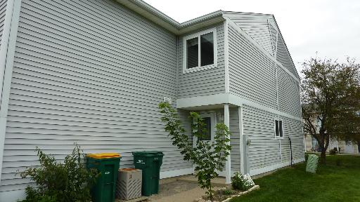 324 Meadow Green Ln, Round Lake, IL 60073 photo 2