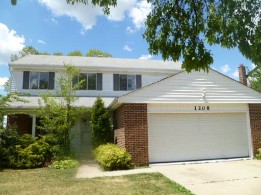 1208 S Appletree Ln, Bartlett, IL 60103 photo 1
