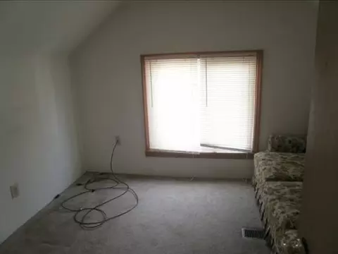 719 Tenth St, Peru, IL 61354 photo 11