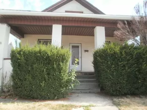 719 Tenth St, Peru, IL 61354 photo 1
