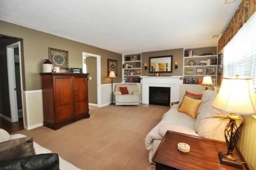 1128 Independence Dr, Bartlett, IL 60103 photo 4