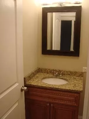 1052 Kenilworth Dr, Wheeling, IL 60090 photo 9