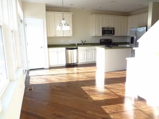 768 Lambert Ln #96-5, Bartlett, IL 60103 photo 3