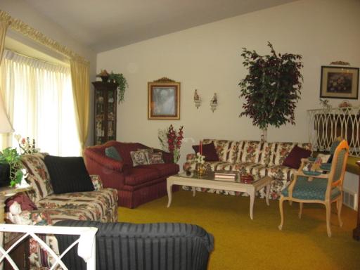 1120 E Juniper Ln, Mount Prospect, IL 60056 photo 3