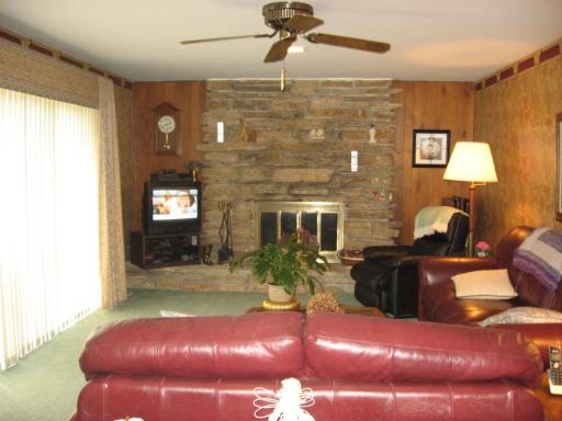 1120 E Juniper Ln, Mount Prospect, IL 60056 photo 5