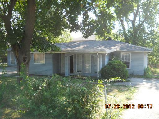 353 Eastern Ave, Aurora, IL 60505 photo 1