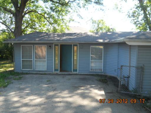 353 Eastern Ave, Aurora, IL 60505 photo 8