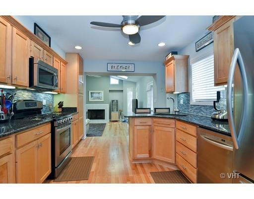29 Hackberry Ln, Glenview, IL 60025 photo 2